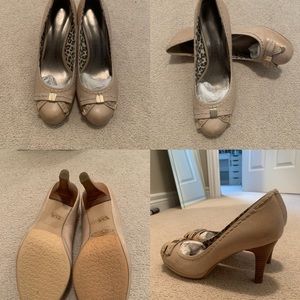 Brand NEW heels in size 5.5